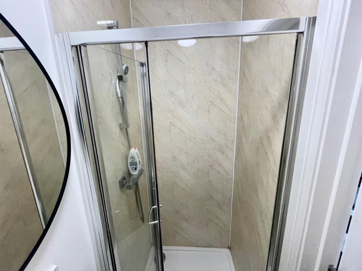 Lovely Self Contained Studio Now Available London Exterior photo